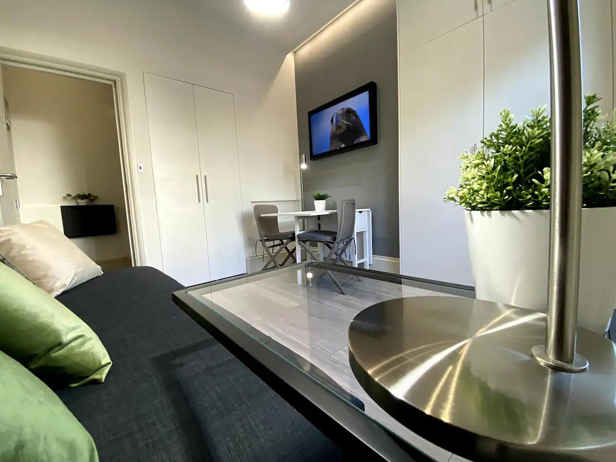Apt 03 Beachside Beauty Central Studio Steps From Cafes Brighton Exterior foto