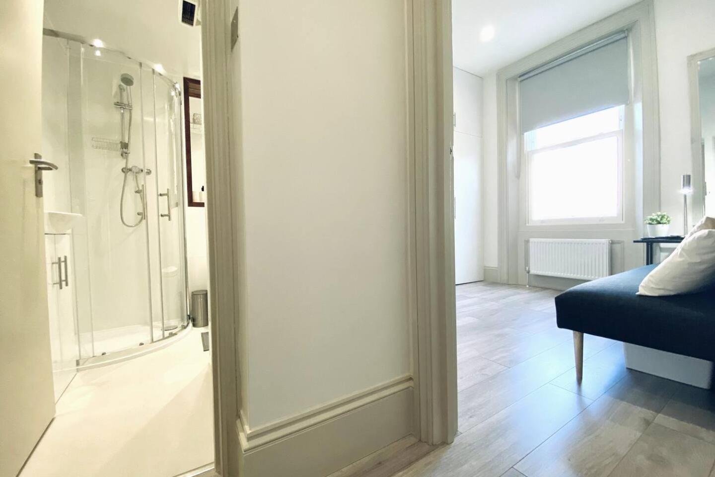 Apt 03 Beachside Beauty Central Studio Steps From Cafes Brighton Exterior foto